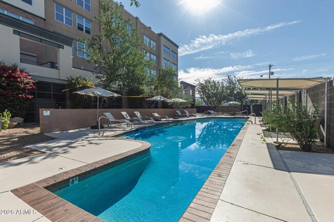 Building Photo - 1326 N Central Ave