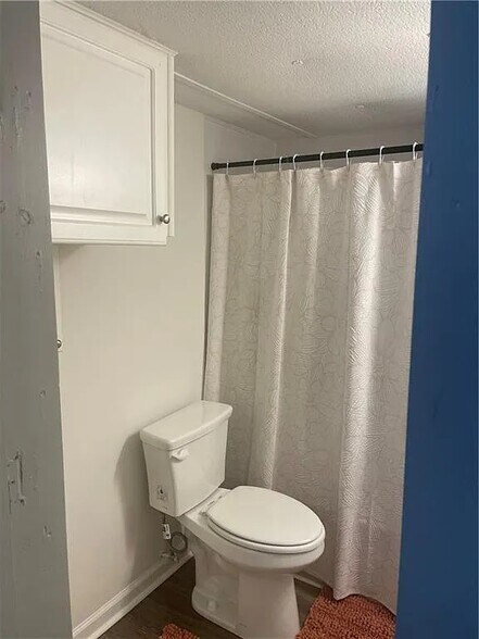 Building Photo - 5834 Bentley Rd