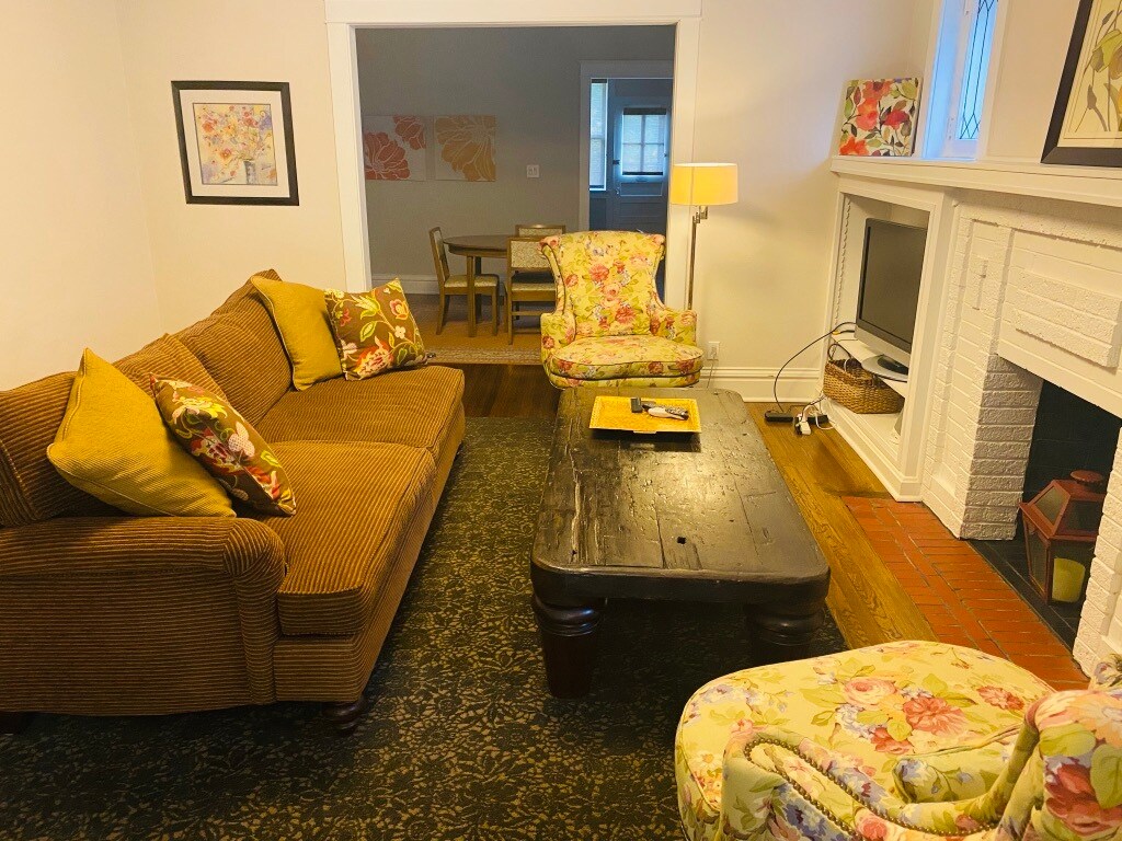 Living Room - 6619 San Bonita Ave