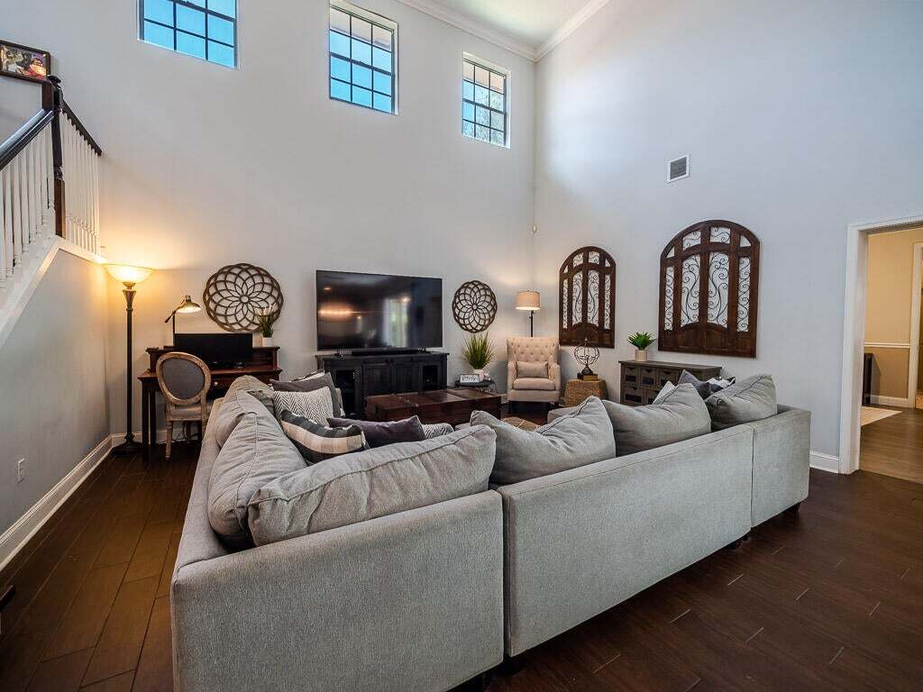Building Photo - 6673 Eagle Ridge Dr