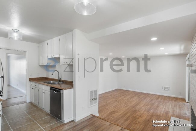 Building Photo - 99 E Middlefield Rd