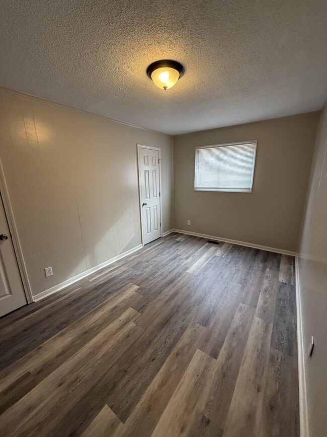 Building Photo - 505 Sunrise Blvd