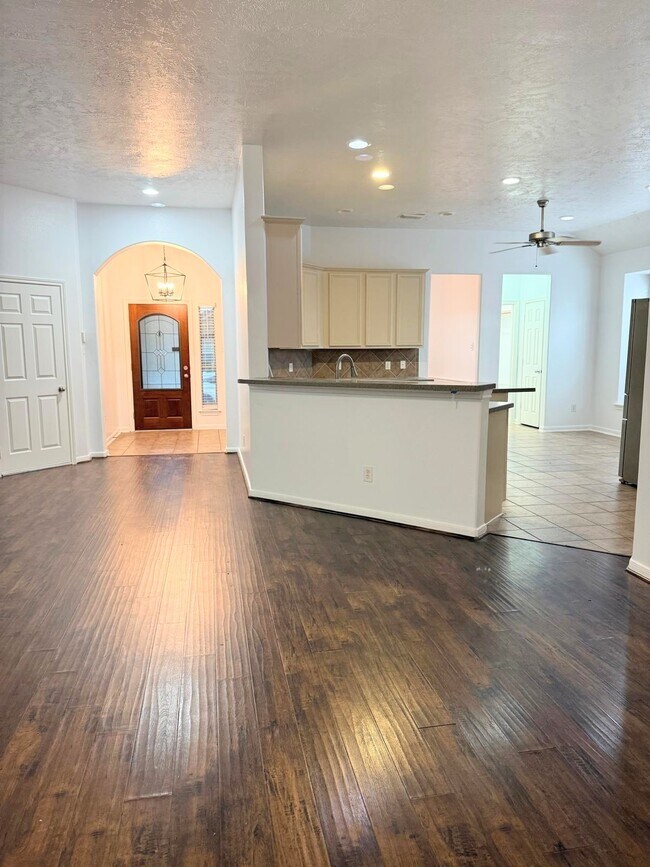 Building Photo - 21731 Hannover Ridge Dr