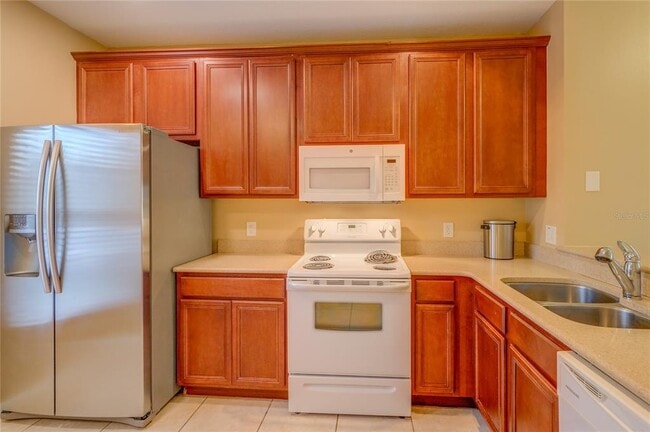 Building Photo - 8531 Trail Wind Dr