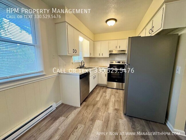 Building Photo - 3741 Woodford Ave NW