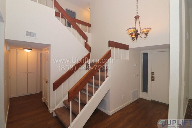 Building Photo - 4 Bed 3 Bath House in Spring Valley w/ Washer + Dryer and 2-Car Garage