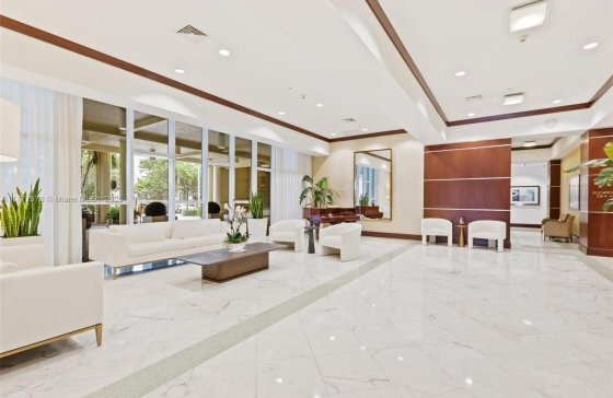 Building Photo - 16699 Collins Ave