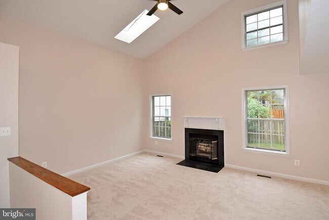 Building Photo - 6008 Good Lion Ct