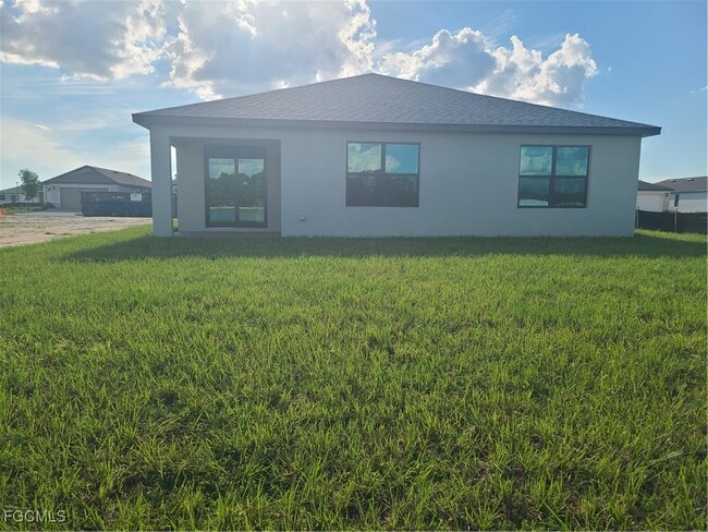 Building Photo - 1023 Caloosa Breeze Dr