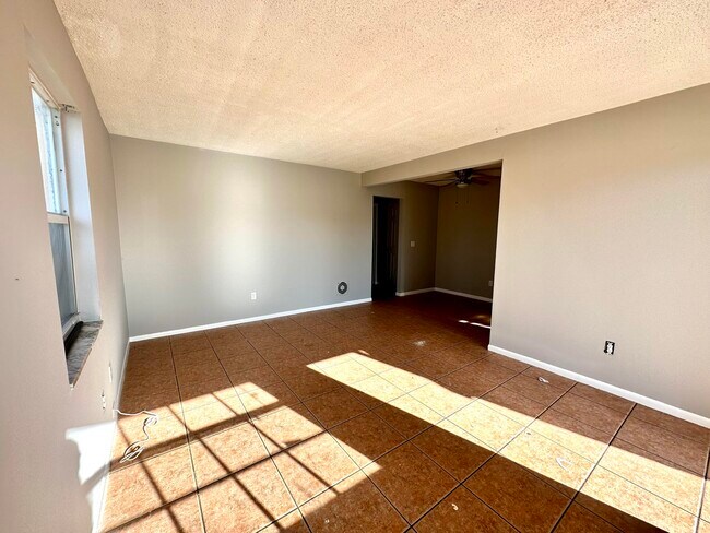 Building Photo - 1417 N Federal Hwy