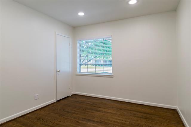 Building Photo - 4023 Park Ln
