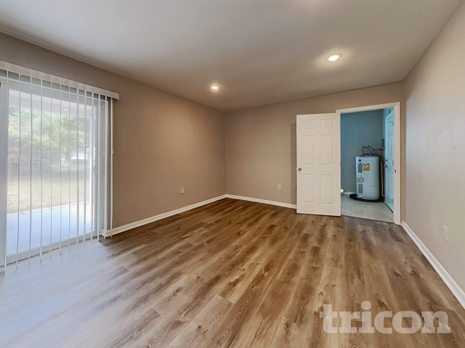 Building Photo - 1408 Highview Rd