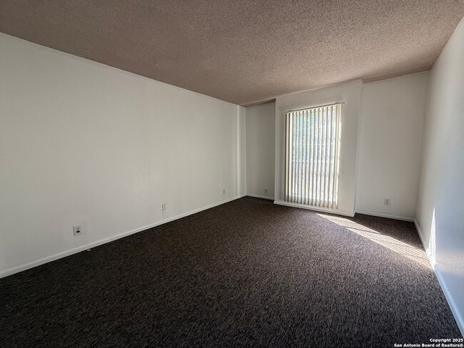 Building Photo - 11842 Sandman Dr