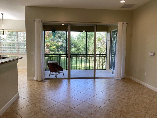 Building Photo - 8203 NW 128th Ln