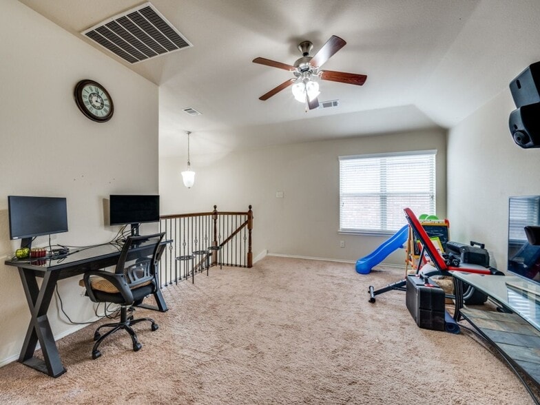 Building Photo - 8920 Deadwood Ln