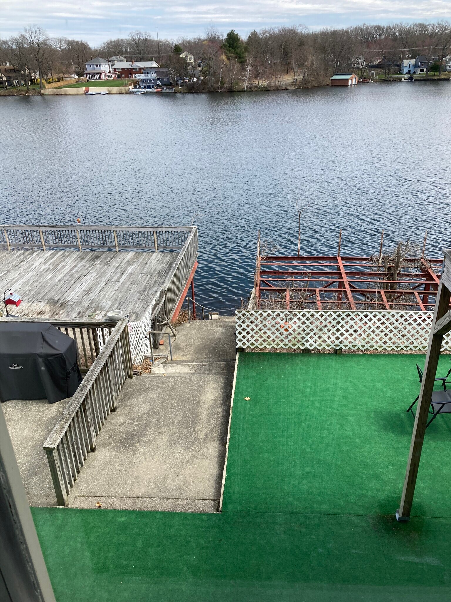 Pathway to Water Access - 231 Lake Ave