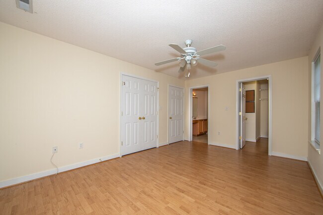 Building Photo - 1517 Woodland Ct