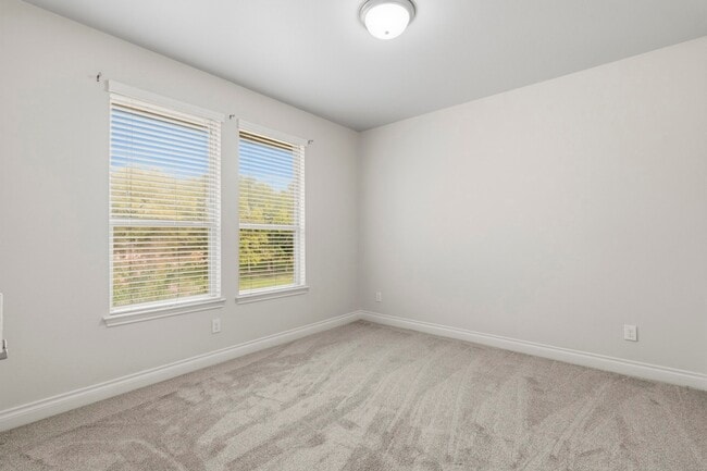 Building Photo - 9527 Scanlan Heights Ln