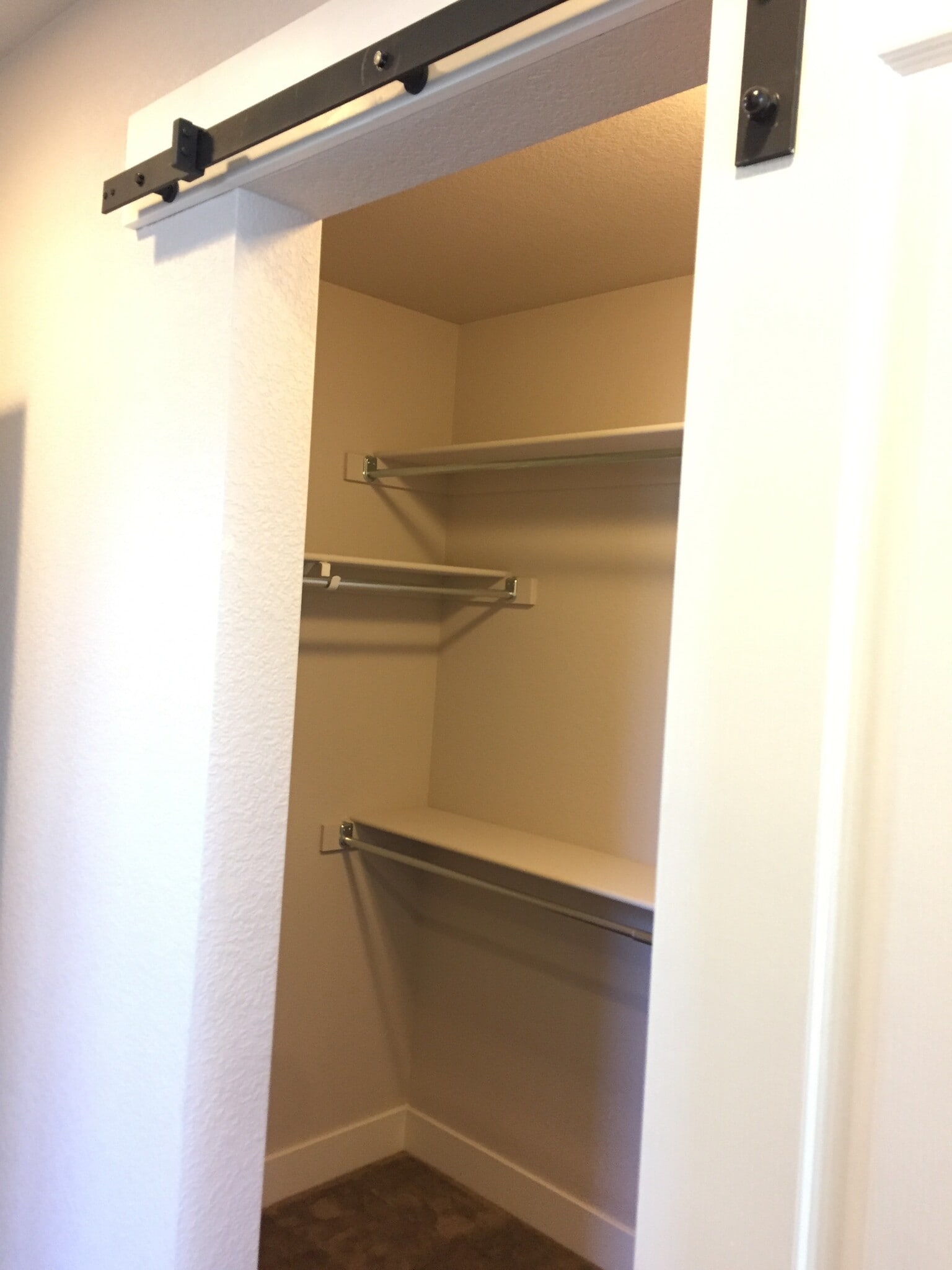 Building Photo - 5160 Yosemite Way