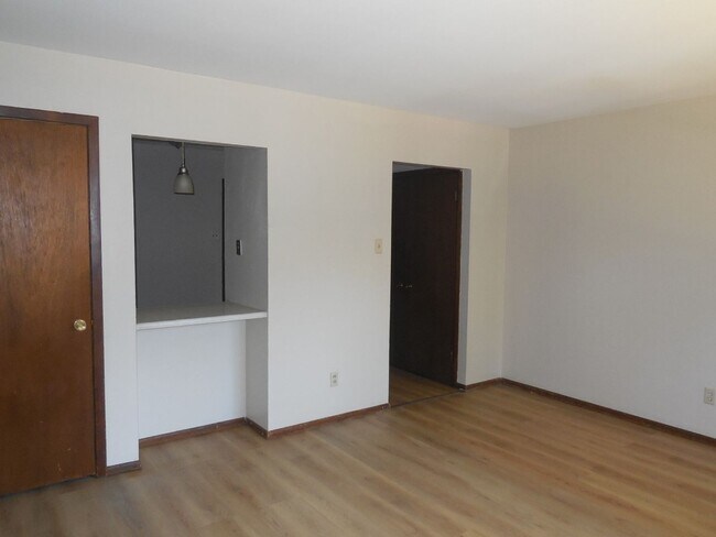 Building Photo - 1228-1230  Olivette