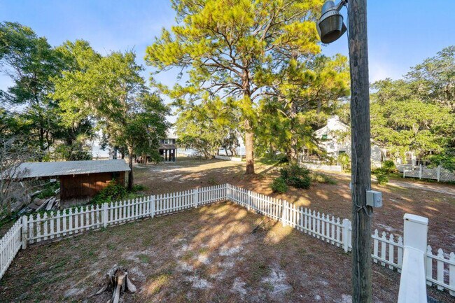 Building Photo - 1748 Malone Ln