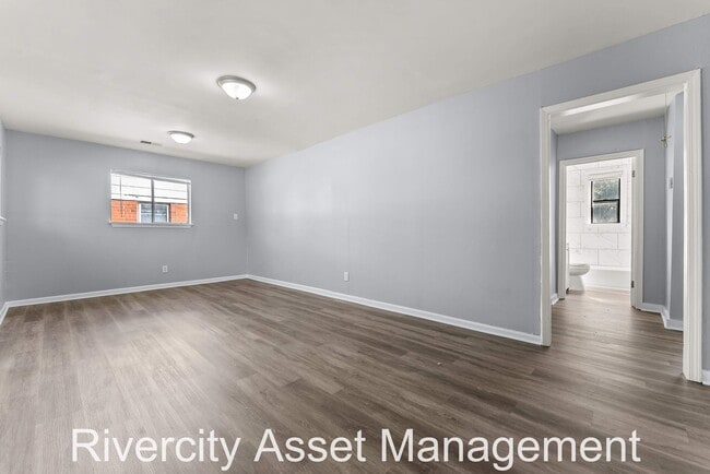 Building Photo - 1622 Elvis Presley Blvd