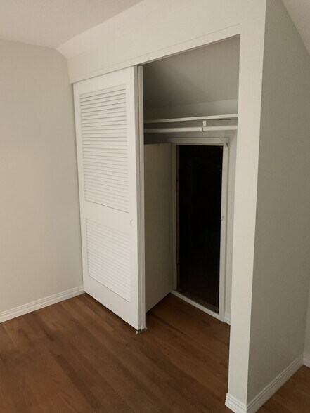 Building Photo - 1760 SW 90th Ave