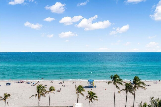 Building Photo - 320 S Surf Rd