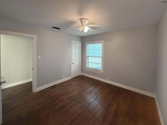 Building Photo - 2214 Piedmont Pl