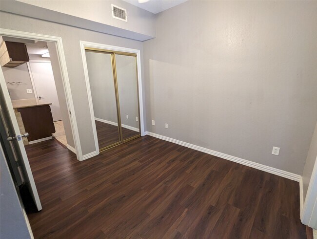 Building Photo - 601 Nelray Blvd