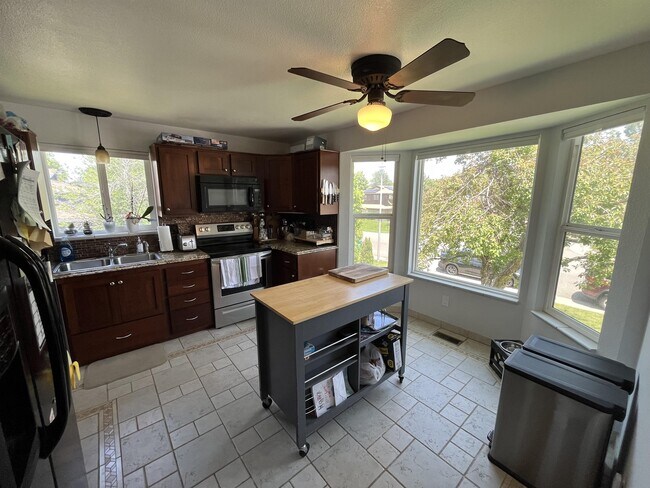 Building Photo - 8251 S Marshall Ct