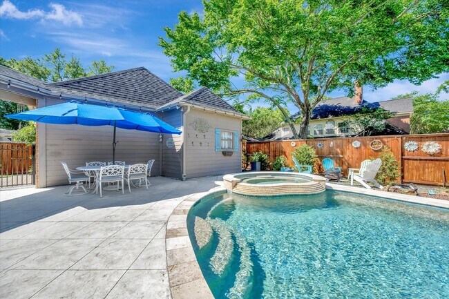 Building Photo - 14826 Sparkling Bay Ln