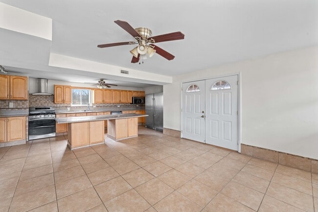 Building Photo - 2 Wild Cherry Ln