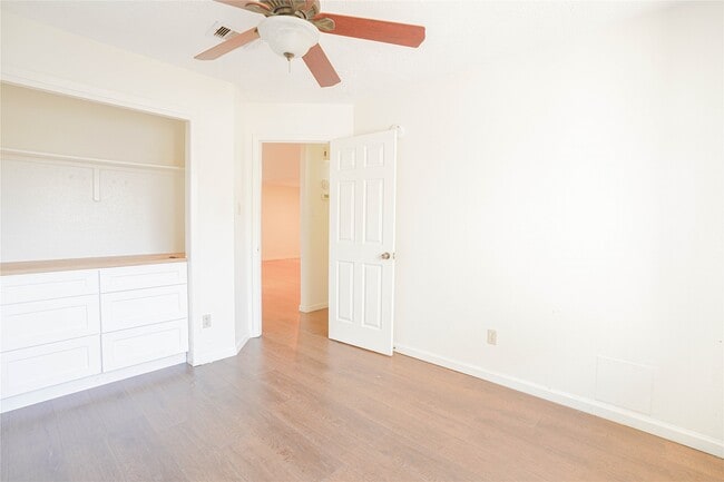 Building Photo - 2643 Indian Trail Dr