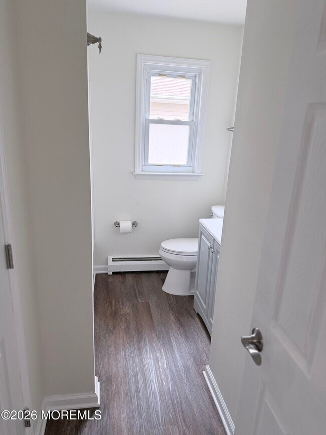 Building Photo - 90 Barbados Dr S