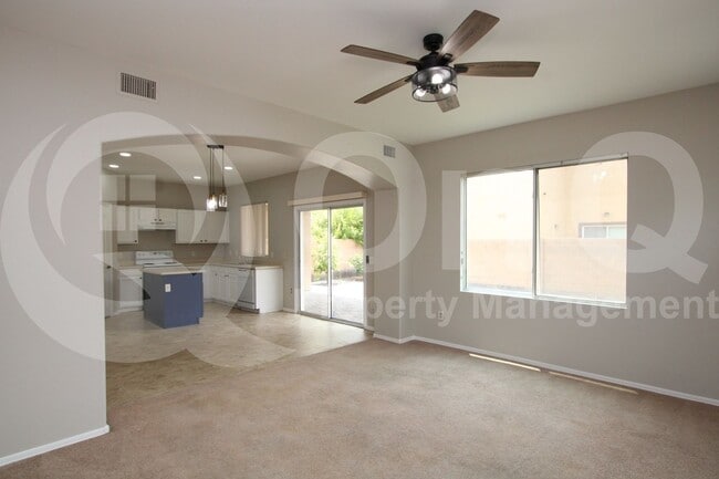 Building Photo - 4025 W Carter Rd