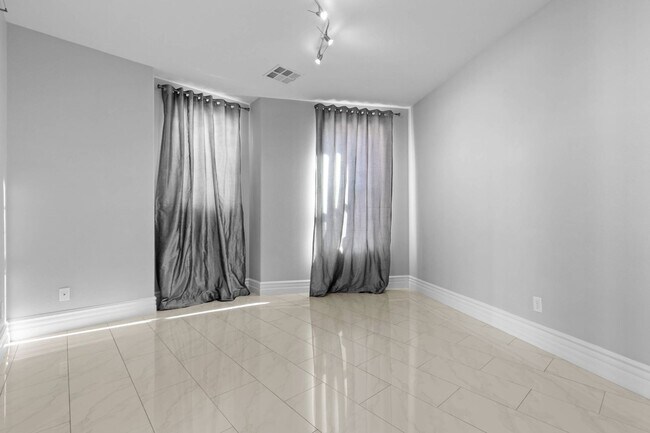 Building Photo - Canyon Falls Single-Story: Chef’s Kitchen, Office + Built-In BBQ Yard (3-Car)