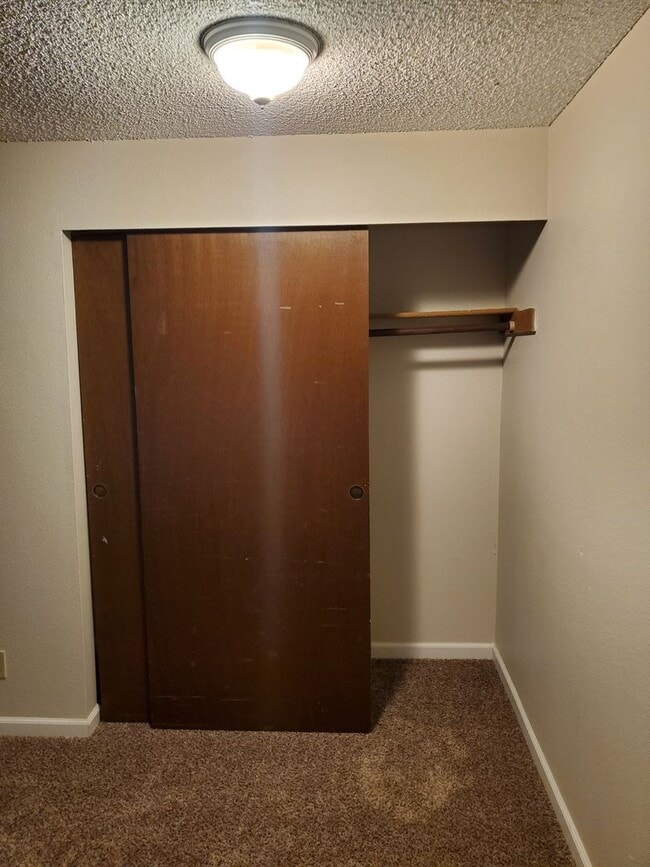 Building Photo - 6991 Chico Way NW