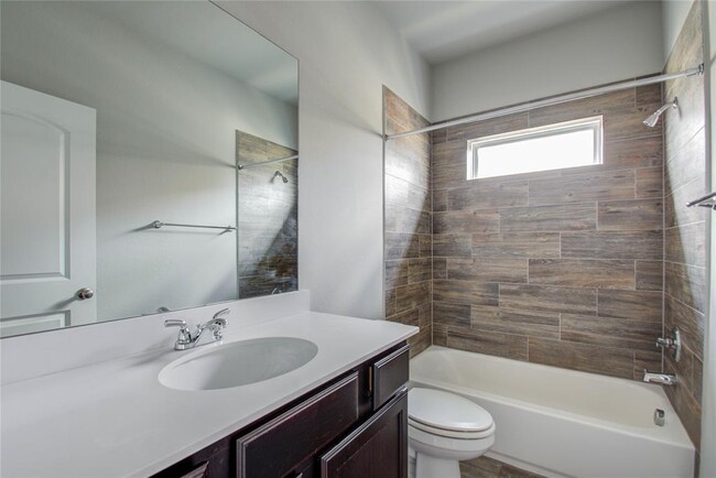 Building Photo - 17019 Canosa Dr