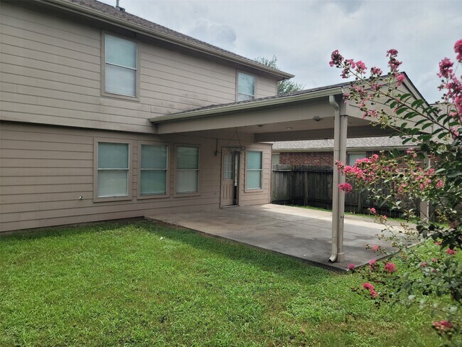 Building Photo - 6014 Drenner Park Ln