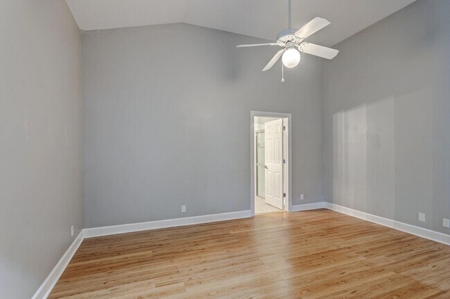 Building Photo - 139 Brookhaven Ct