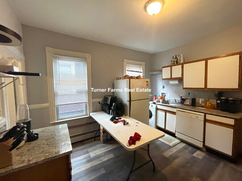 Building Photo - 36 Cherokee St