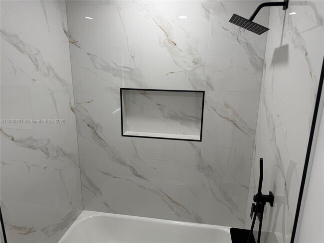 Building Photo - 1560 Canary Island Dr