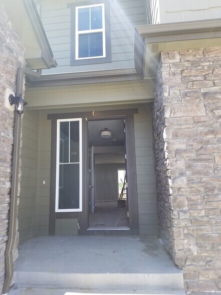 Building Photo - 412 w 128th place