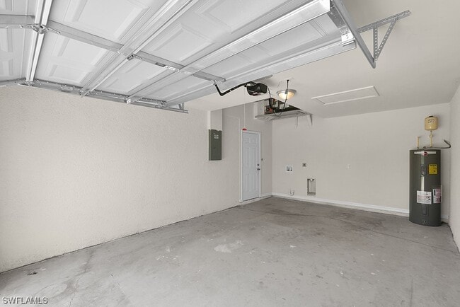 Building Photo - 3910-3912 Southwest 15th Pl-