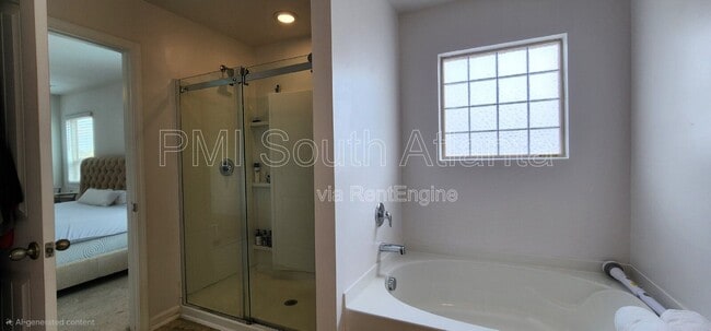 Building Photo - 4040 Alveston Dr