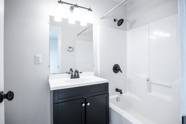 Building Photo - STILL AVAILABLE! Special: Only $500 Securi...
