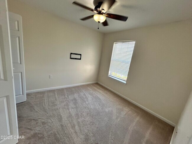 Building Photo - 2917 Cedars Crossing