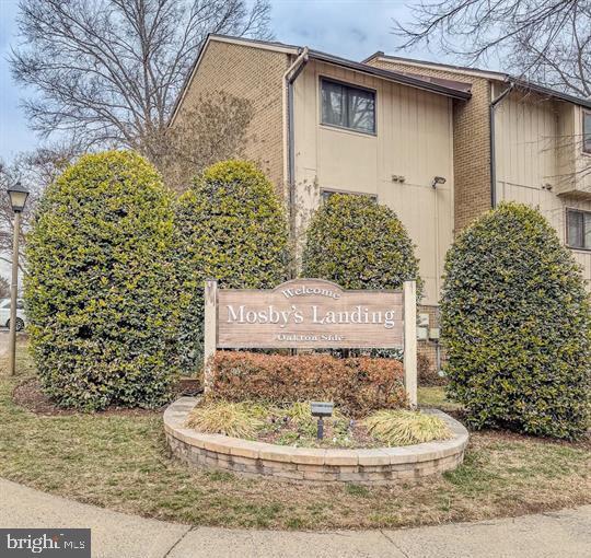 Building Photo - 2507 Glengyle Dr