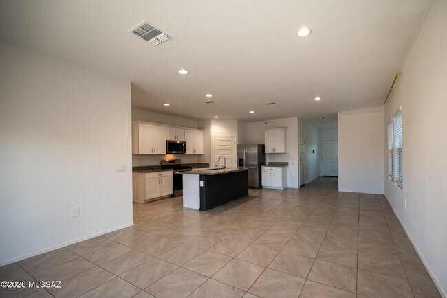 Building Photo - 12194 E Ava Lynn Dr
